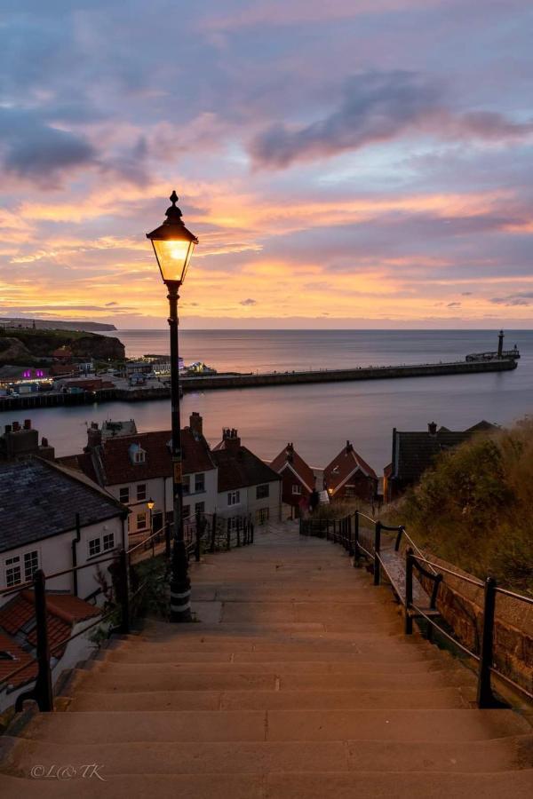 Frasers Of Whitby Buitenkant foto